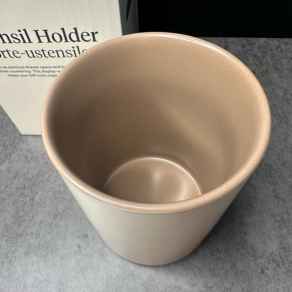 GIR Ceramic Stoneware Utensils Holder - Picture 2 of 5